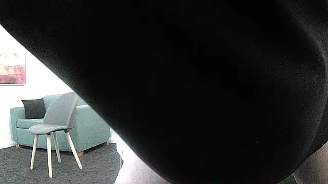 Nice8inchaussie online show from November 25, 2025, 9:42 am