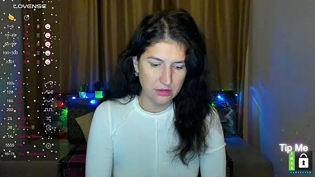 Alianna Solo Kisses online show from November 29, 2025, 6:24 am