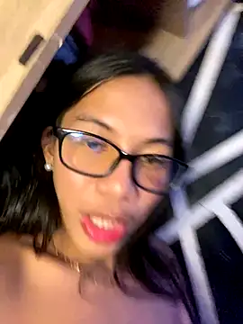 Snapshot of whiteladyboy chatting on November 22, 2025, 6:51 pm whiteladyboy online show from November 22, 2025, 6:51 pm