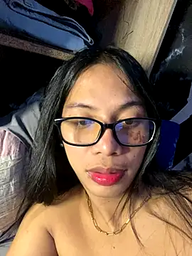 Snapshot of whiteladyboy chatting on November 23, 2025, 6:56 am whiteladyboy online show from November 23, 2025, 6:56 am