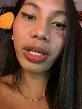 Snapshot of whiteladyboy chatting on October 24, 2025, 8:08 pm whiteladyboy online show from October 24, 2025, 8:08 pm