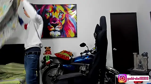 god drake online show from December 18, 2024, 11:13 am