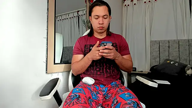 Valerioe online show from November 7, 2025, 11:48 am