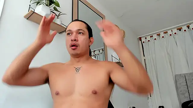 Valerioe online show from September 28, 2025, 2:13 pm