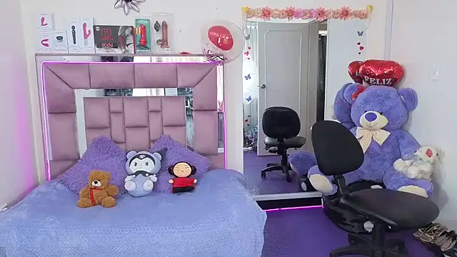 AriadnaCappelletty online show from October 4, 2025, 4:41 pm