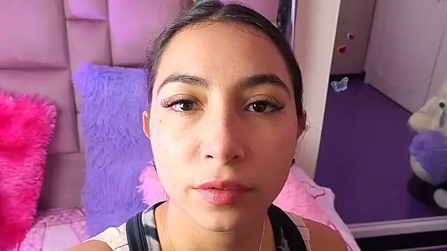 AriadnaCappelletty online show from April 28, 2026, 4:22 pm