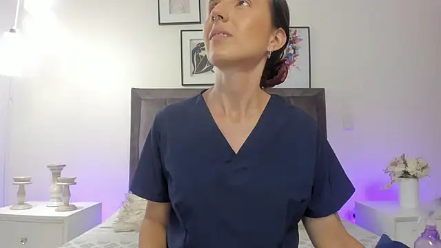 helen mooree online show from July 9, 2026, 1:54 pm