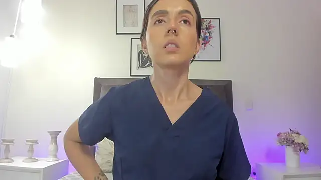 helen mooree online show from July 16, 2026, 2:25 pm