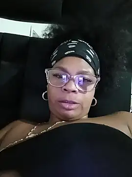 Melanie candy  online show from February 6, 2026, 12:28 am