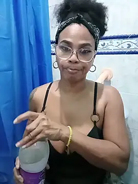 Snapshot of Melanie_candy_ chatting on April 6, 2026, 2:40 am Melanie candy online show from April 6, 2026, 2:40 am