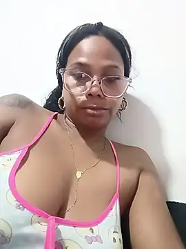 Snapshot of Melanie_candy_ chatting on April 22, 2026, 10:27 pm Melanie candy online show from April 22, 2026, 10:27 pm
