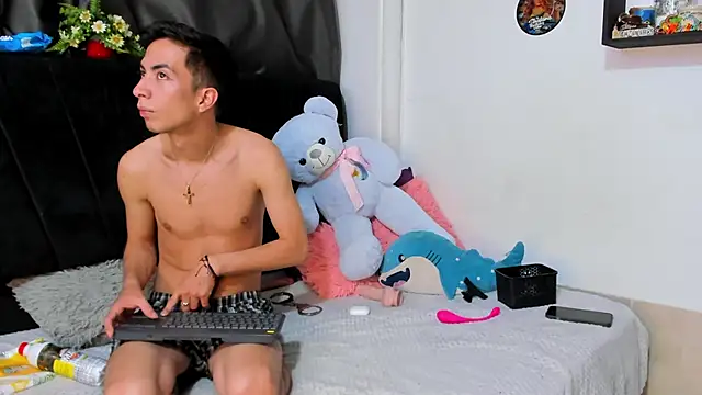 big-dicktop23 online show from May 4, 2026, 8:11 pm