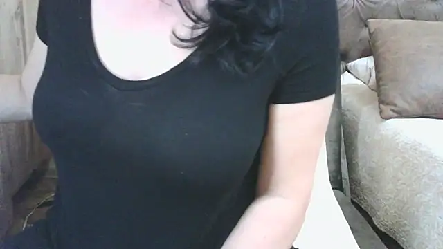 Hornymom42 online show from March 19, 2026, 4:07 pm