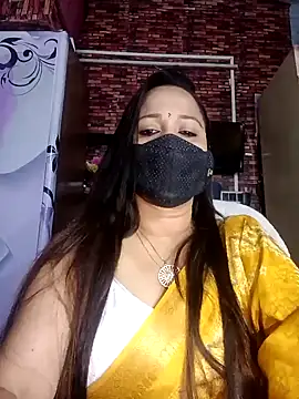 albelasummi702 online show from March 18, 2025, 5:56 am