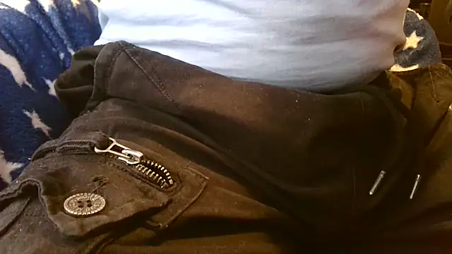 Snapshot of T0Yforeskin chatting on February 22, 2026, 1:13 pm T0Yforeskin online show from February 22, 2026, 1:13 pm