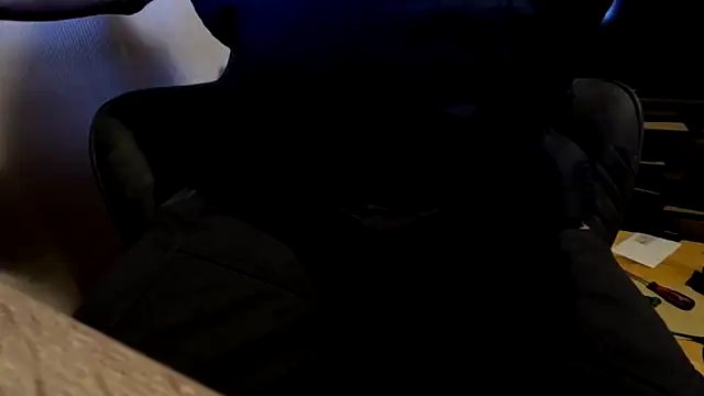 T0Yforeskin online show from September 18, 2025, 8:12 pm