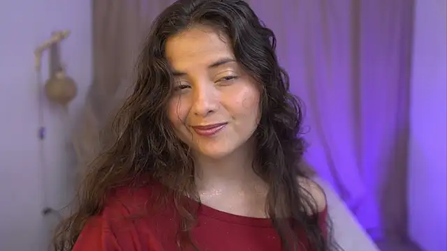 lirio05 online show from November 17, 2025, 6:56 pm