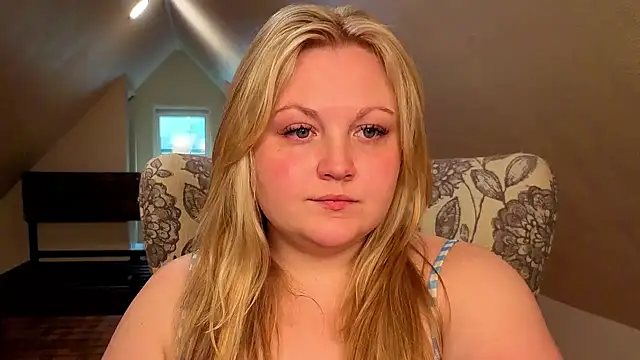 PhatAssBlond online show from May 3, 2026, 9:07 pm