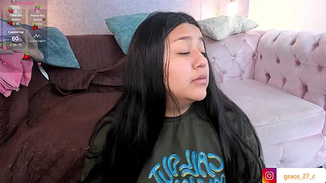 Snapshot of grace77__ chatting on July 3, 2026, 12:00 pm grace77 online show from July 3, 2026, 12:00 pm