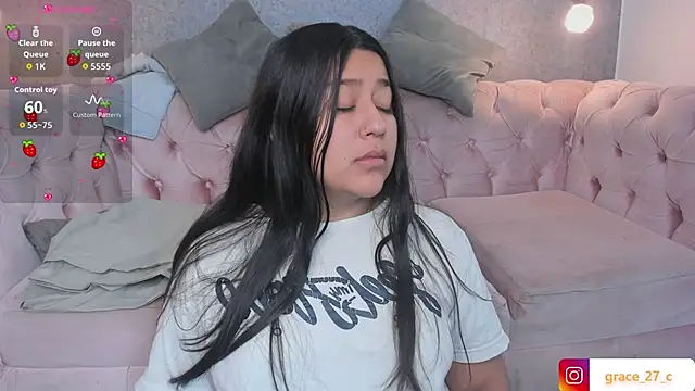 grace77   online show from December 2, 2025, 12:40 pm