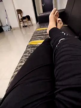 SplitPrestige19 online show from February 17, 2026, 5:21 pm