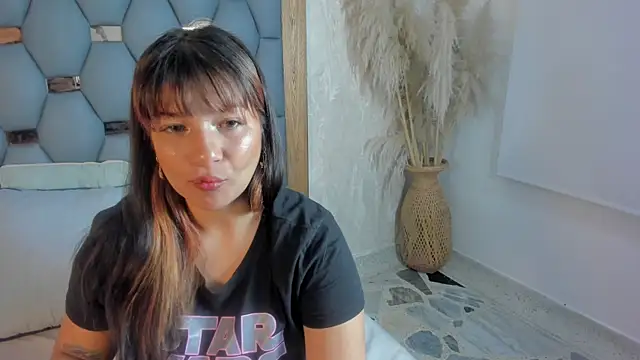 yayi derek online show from October 11, 2025, 11:44 am