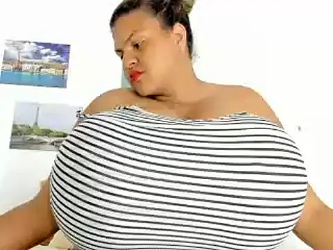 bigmom69  online show from March 1, 2025, 10:53 pm