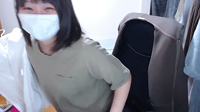 izumi  123 online show from March 17, 2026, 12:57 am