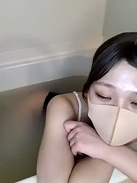 izumi  123 online show from December 21, 2024, 4:46 pm