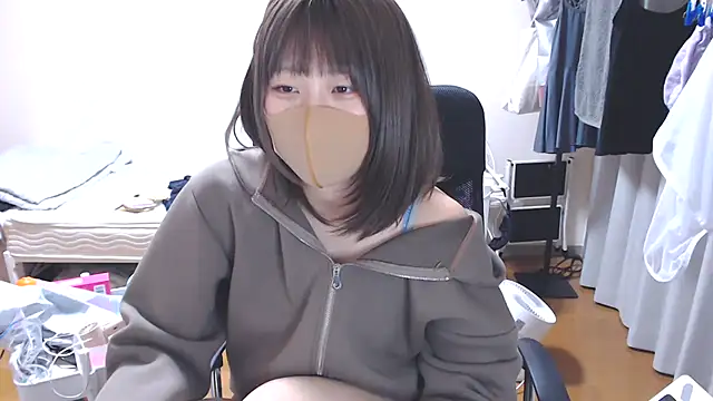 izumi  123 online show from October 7, 2025, 2:18 pm