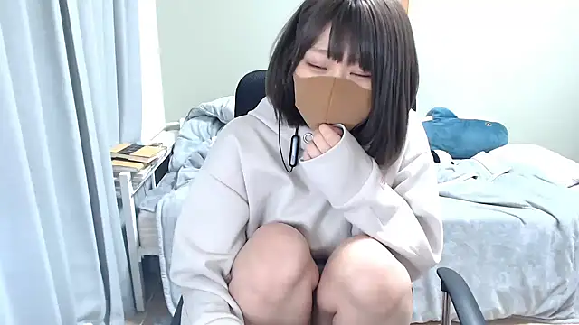 izumi  123 online show from December 8, 2024, 3:35 pm