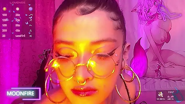 moonfiredancer online show from September 30, 2025, 6:52 am