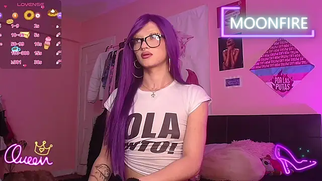 moonfiredancer online show from July 5, 2026, 4:19 am