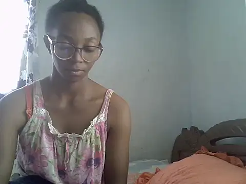 ElianeHot online show from April 24, 2026, 8:38 am