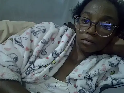Snapshot of ElianeHot chatting on June 24, 2026, 3:38 am ElianeHot online show from June 24, 2026, 3:38 am