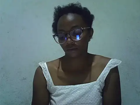 Snapshot of ElianeHot chatting on July 16, 2026, 6:38 pm ElianeHot online show from July 16, 2026, 6:38 pm