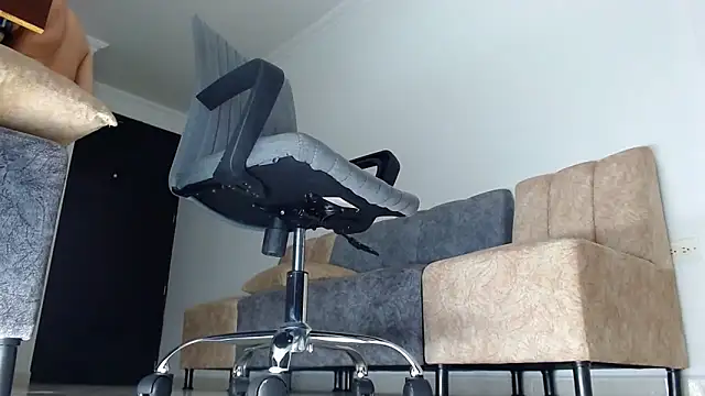 Valenn rey online show from March 6, 2026, 7:31 pm