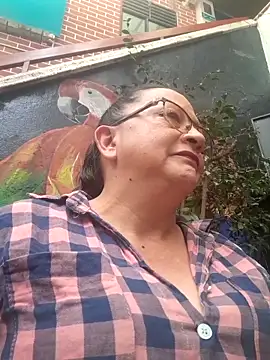 Vivianmature online show from September 18, 2025, 3:59 pm