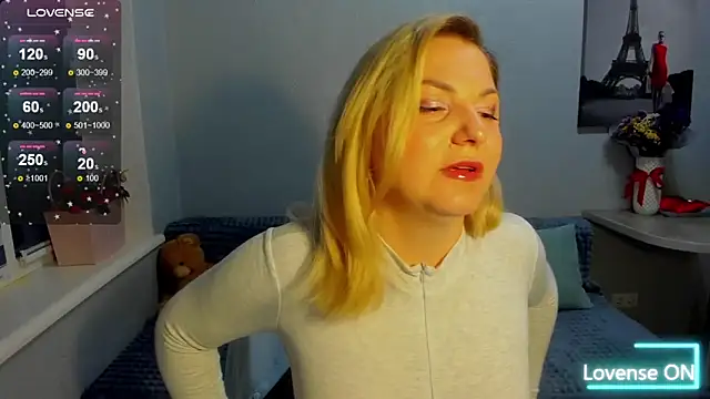 Snapshot of sweet___margaret chatting on April 18, 2026, 5:04 pm sweet margaret online show from April 18, 2026, 5:04 pm