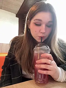 Snapshot of PumaShyXD chatting on March 8, 2026, 10:18 am PumaShyXD online show from March 8, 2026, 10:18 am