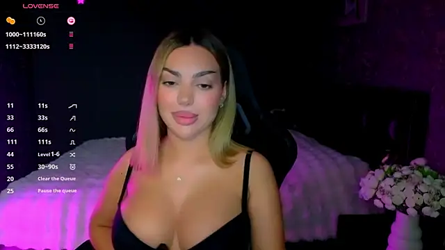 babyleilaa online show from March 12, 2026, 9:52 pm