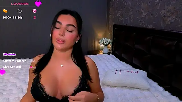 babyleilaa online show from September 28, 2025, 6:59 pm