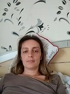 SophyGirl online show from May 9, 2026, 11:46 am