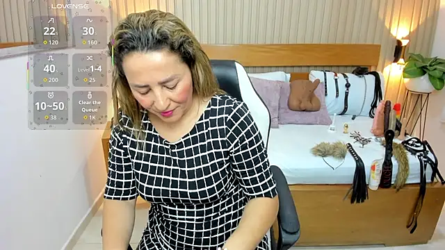 luciana ballesteros  online show from July 20, 2026, 12:29 pm