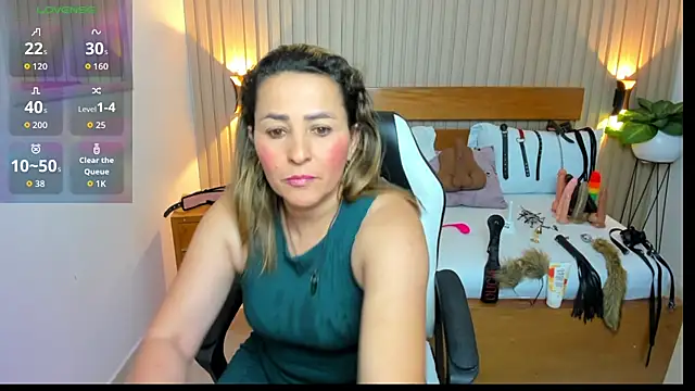 luciana ballesteros  online show from July 31, 2026, 2:05 pm