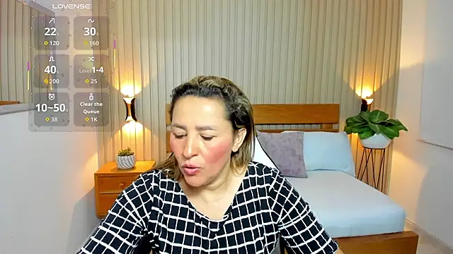 luciana ballesteros  online show from June 23, 2026, 12:14 pm