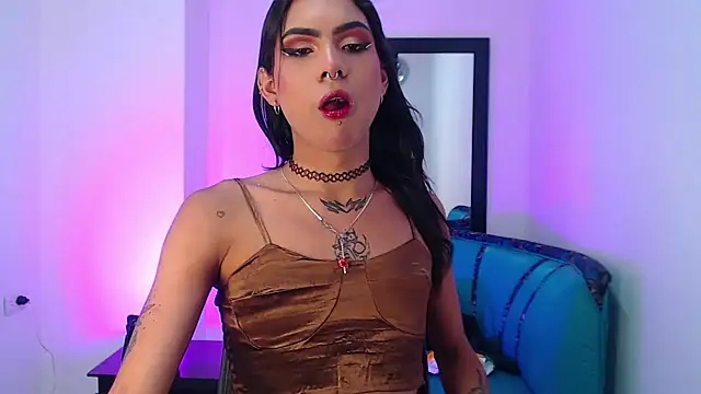 lilithnyx333 online show from June 29, 2026, 11:04 pm