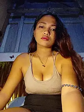 prettybella4u online show from June 3, 2026, 7:20 am