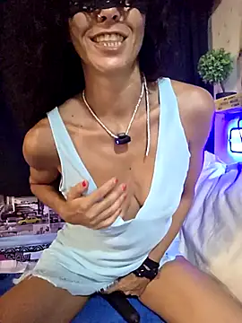 Snapshot of EmySkinny85 chatting on July 10, 2026, 8:20 pm EmySkinny85 online show from July 10, 2026, 8:20 pm