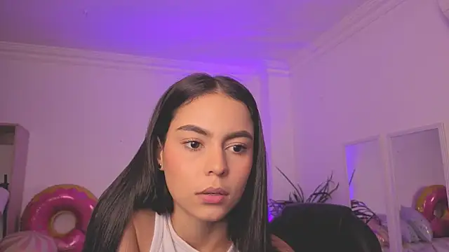 Snapshot of Aleejaa__ chatting on July 10, 2026, 11:32 am Aleejaa online show from July 10, 2026, 11:32 am